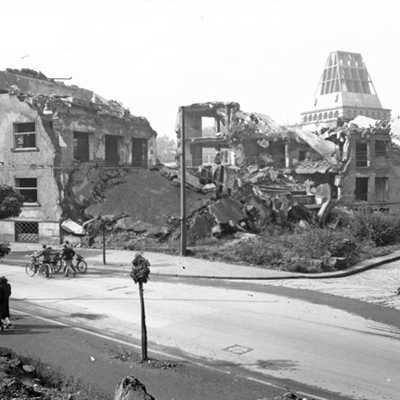 Bei den Bombenangriffen 1944 wurden große Teile der Stadt schwer zerstört, so wie hier das damalige Hindenburg-Gymnasium. Foto: Stadtarchiv Trier