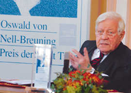 Altbundeskanzler Helmut Schmidt